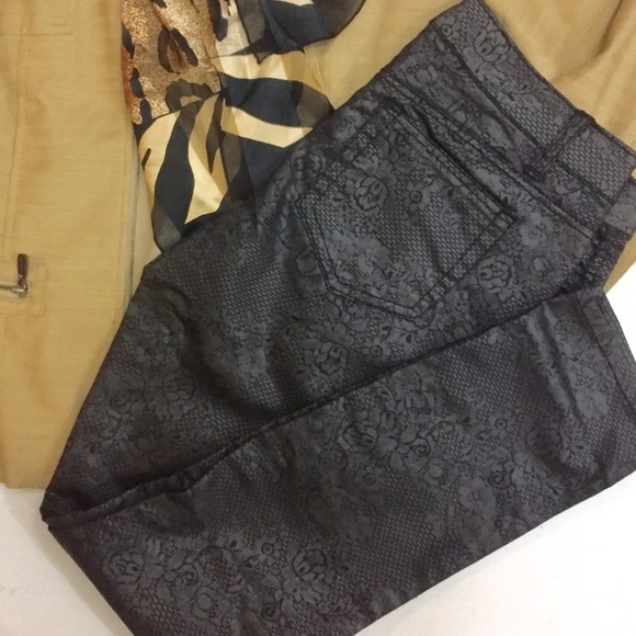Xhilaration Denim - Price⬇️ Floral Print Jeans Style Pants